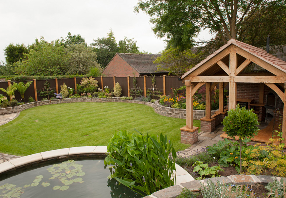 Garden with outdoor kitchen, Hartford, Cheshire
